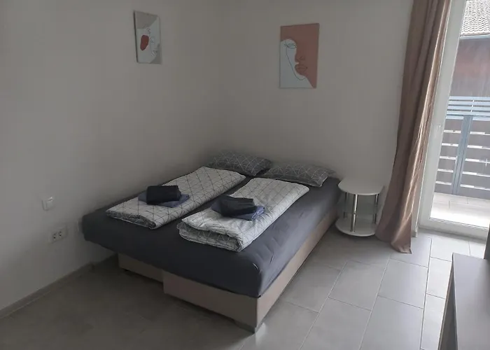 Rosemary & Free Parking