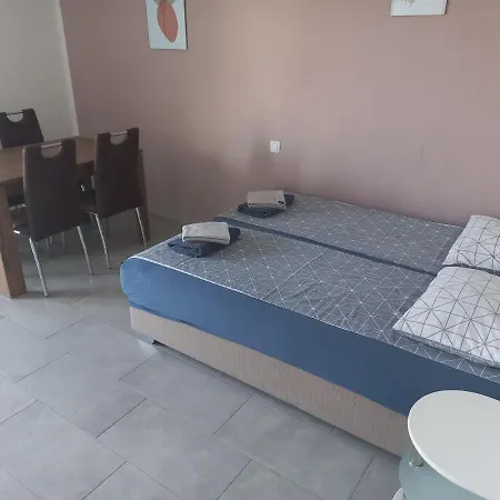 Rosemary & Free Parking Διαμέρισμα