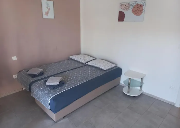 Rosemary & Free Parking